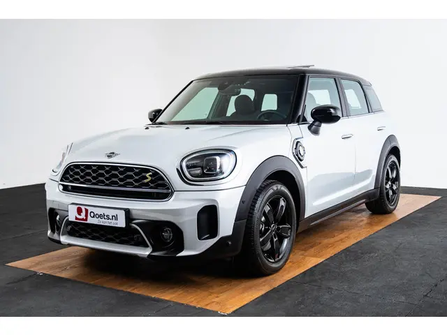 MINI Countryman Cooper SE ALL4 2022 Hybride Benzine 6