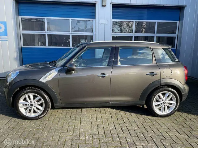 MINI Countryman 2