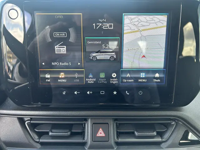 Suzuki Swift 1.2 Select Smart Hybrid 2024 Benzine 15