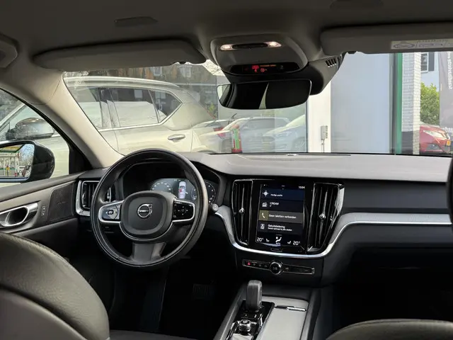 Volvo V60 Cross Country 2.0 B5 AWD 2022 Benzine 5