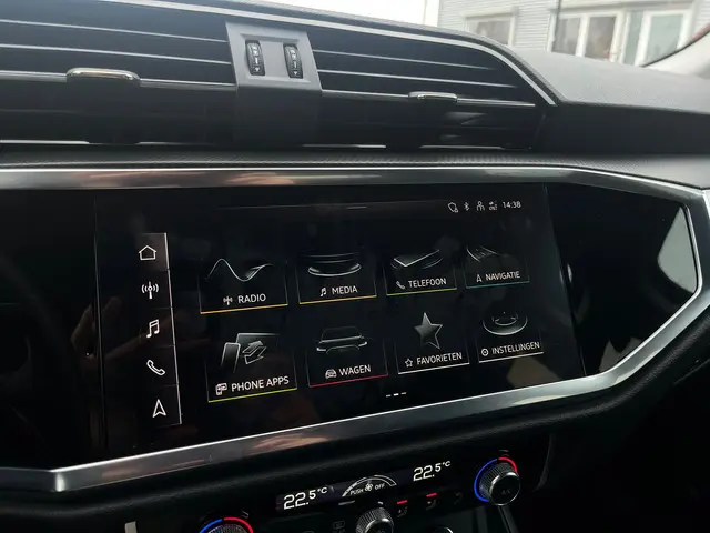 Audi Q3 45 TFSI e edition Plug-in 2024 Hybride Benzine 14