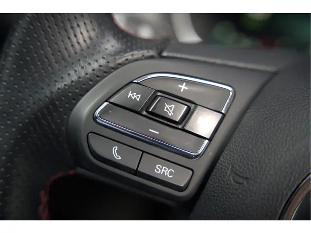 MG EHS 1.5 TGDI Luxury 2022 Hybride Benzine