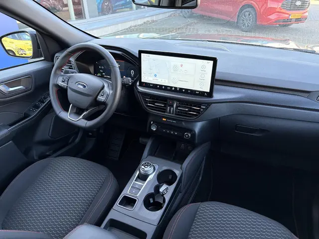 Ford Kuga 2.5 PHEV ST-Line 2025 Hybride Benzine 19