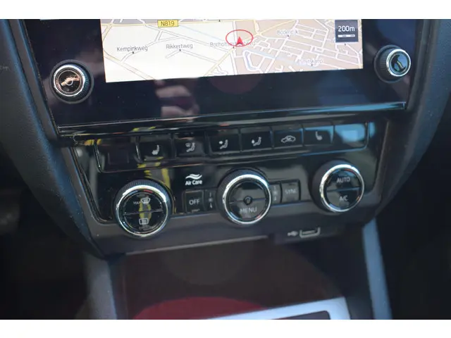Škoda Octavia Combi 1.5 TSI Greentech Style 2018 Benzine 31