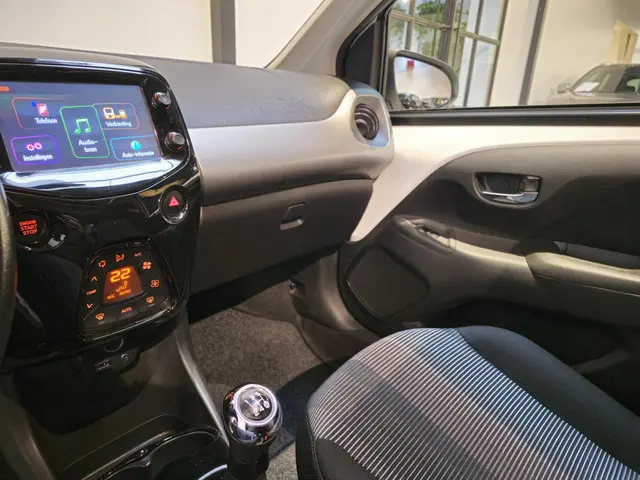 Peugeot 108 1.2 Puretech Allure TOP! 2015 Benzine 17