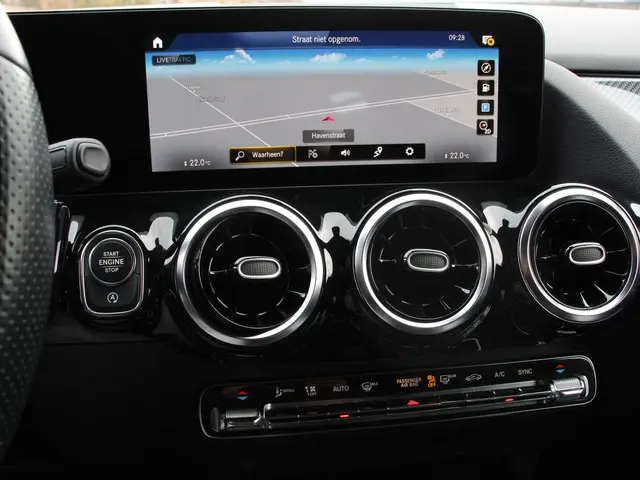 Mercedes-Benz GLA 200 AMG Line Automaat 2020 Benzine 28