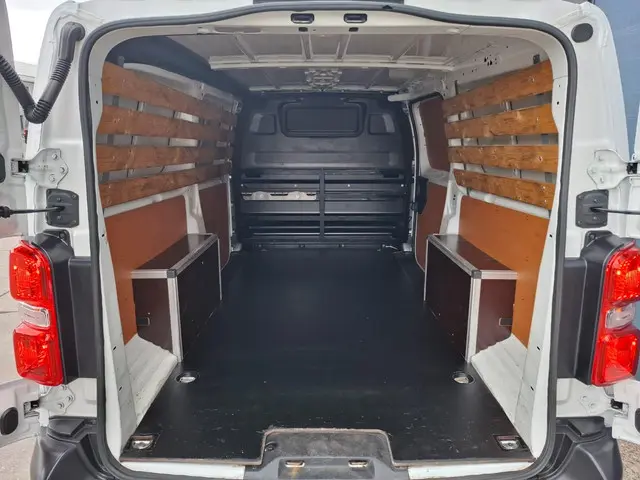 Opel Vivaro 1.5 CDTI L2H1 Edition 2020 Diesel 18