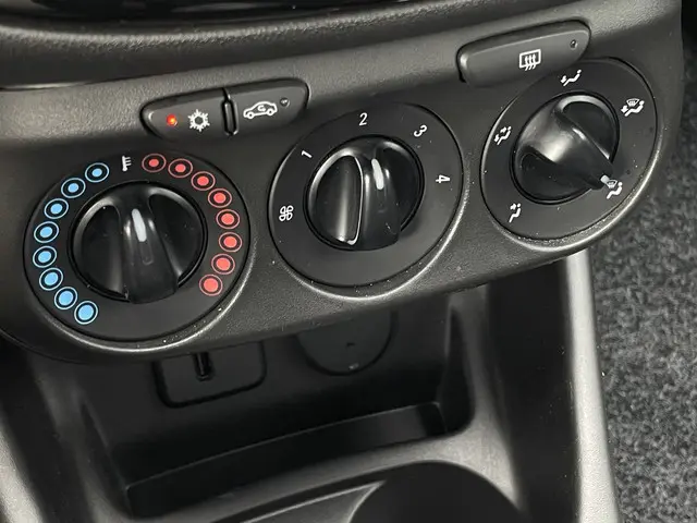 Opel Corsa 1.4 Favourite 2019 Benzine 15