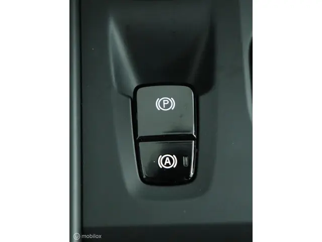 Volvo XC40 1.5 T2 Momentum automaat 2021 Benzine 30