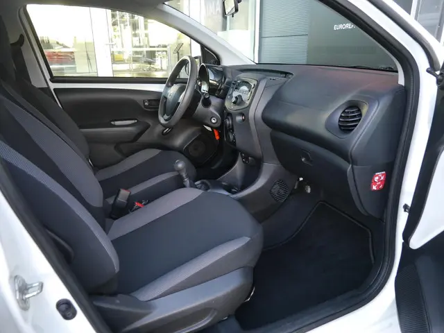 Peugeot 108 1.0 e-VTi Access 2019 Benzine 11