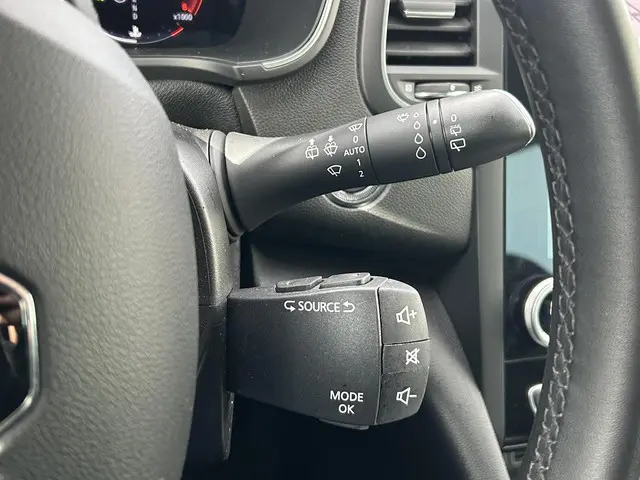 Renault Mégane Estate 1.3 TCe 140 Techno 2024 Benzine 32