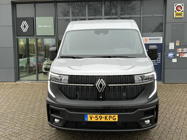 Renault Master T35 2.0 dCi 130 L2H2 Advance 2024 Diesel 7