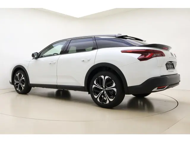 Citroën C5 X C5X 1.2 PureTech Plus 2025 Benzine 12