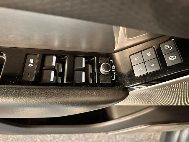 Land Rover Range Rover Velar R-Dynamic 2018 Benzine 17