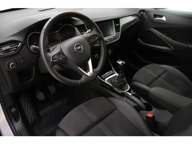 Opel Crossland 1.2 Turbo Ultimate Level 4 2024 Benzine 17