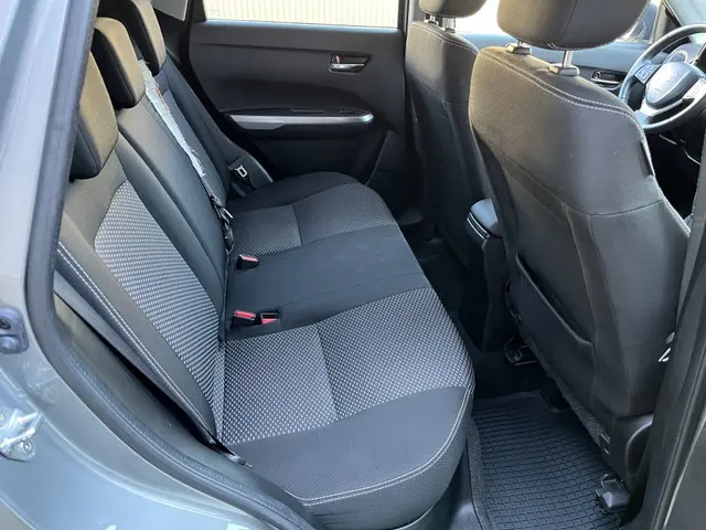 Suzuki Vitara 1.0 B.jet Select 2019 Benzine 19
