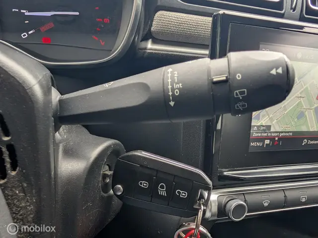 Citroën C3 1.2 PureTech ELLE 2017 Benzine 19