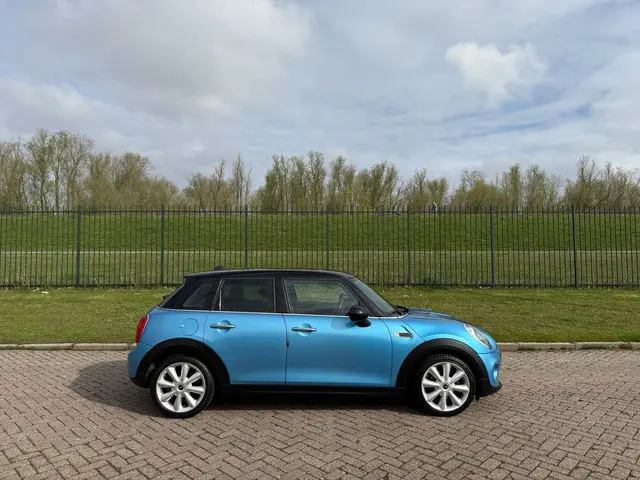 MINI Cooper Mini 1.5 Salt Business 2015 Benzine 5