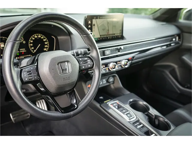 Honda Civic 2.0i e:HEV SPORT 2023 Hybride Benzine 6