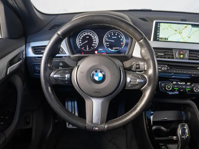 BMW X1 xDrive20i 2019 Benzine 7