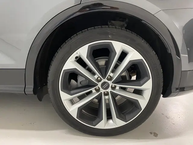 Audi Q5 45 TFSI quattro S edition 2019 Benzine 41