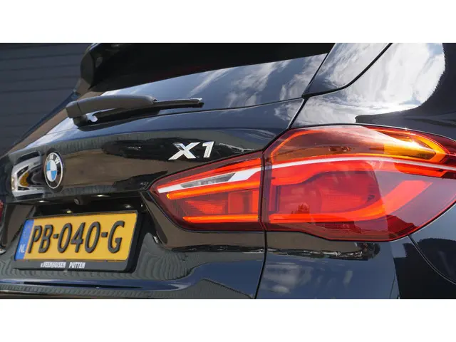 BMW X1 xDrive25i 232pk M-Sport & Shadow-Line 2017 Benzine 62