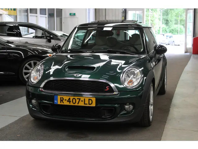MINI Cooper S Mini 1.6 Chili Automaat 2013 Benzine 32