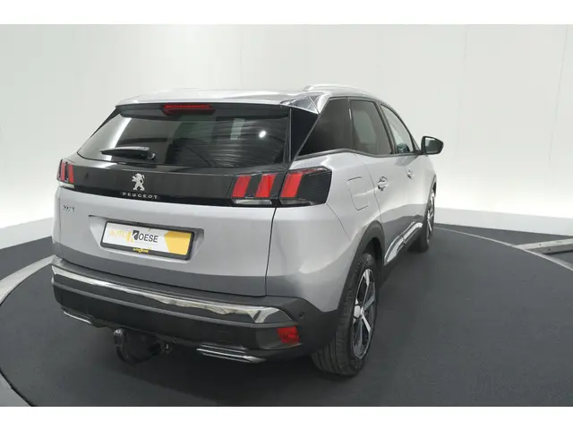 Peugeot 3008 PureTech 130 EAT8 Crossway 2020 Benzine 63