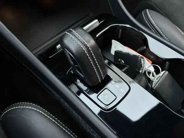 Volvo XC40 Recharge P8 AWD R-Design 2020 Elektrisch 25