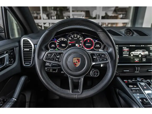 Porsche Cayenne Coupé 3.0 V6 340pk 2020 Benzine 19