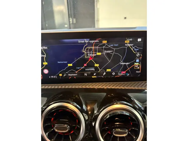 Mercedes-Benz A-Klasse 220 4MATIC Premium 2018 Benzine 17