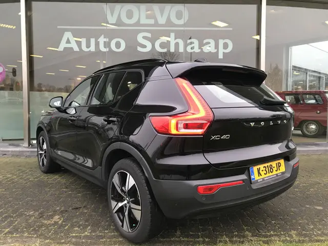 Volvo XC40 Recharge P8 AWD R-Design 2020 Elektrisch 3
