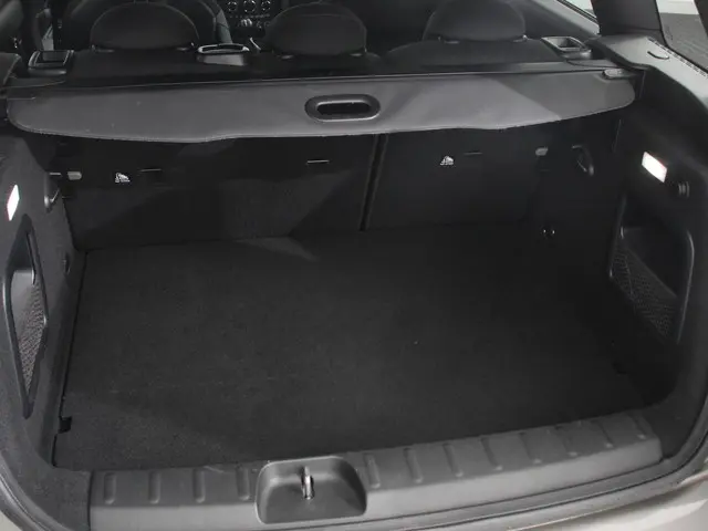 MINI Clubman 1.5 Cooper Chili Hyde Park 2018 Benzine 32