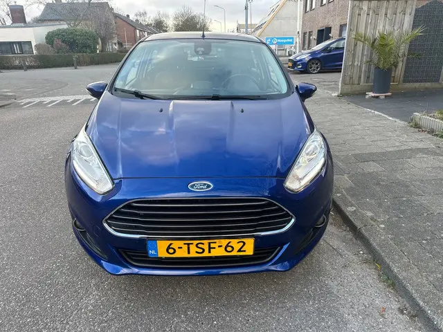 Ford Fiesta 1.0 EcoBoost Titanium 2014 Benzine 2