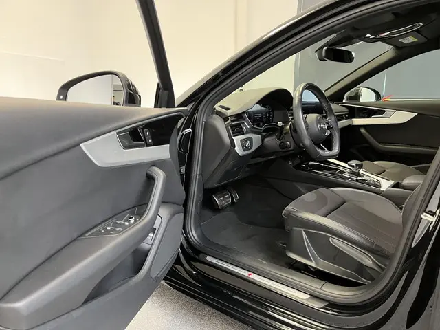 Audi A4 Avant 35 TFSI 3x S-line 2021 Benzine 12