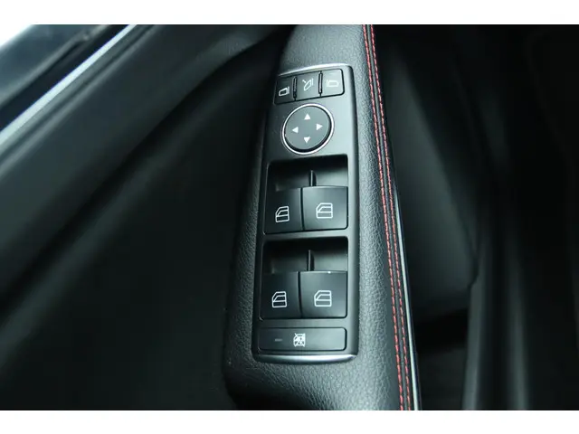 Mercedes-Benz A-Klasse AMG A45 4MATIC 2015 Benzine 49