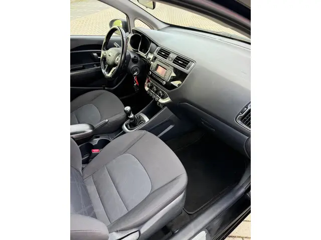 Kia Rio 1.2 CVVT ComfortLine 2016 Benzine 3