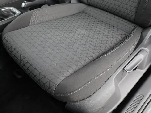 Volkswagen T-Cross 1.0 TSI 110pk DSG Style 2023 Benzine 13