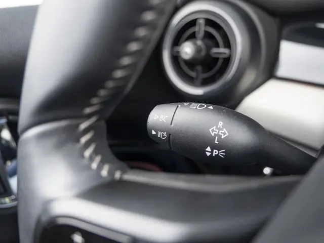 MINI Cooper Cabrio Aut. 2023 Benzine 31