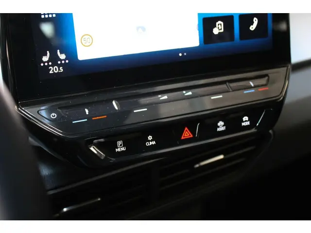 Volkswagen ID.3 Pro 58 kWh | LEDER | UNIEK! | 2020 Elektrisch 24