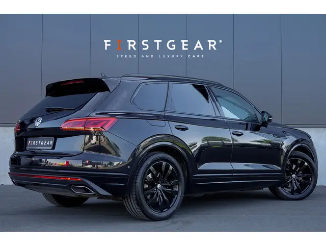Volkswagen Touareg 3.0 TDI R-Line 2018 Diesel 2
