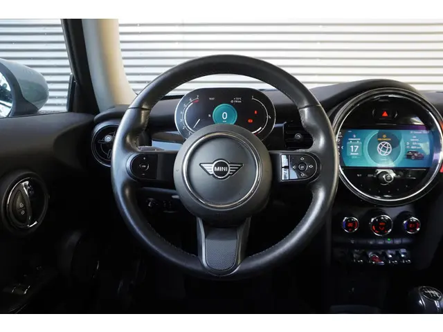 MINI 3-Deurs One 2021 Benzine 7