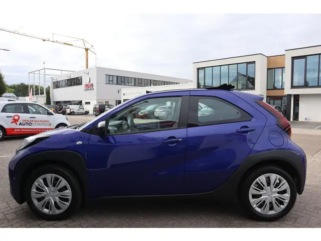 Toyota Aygo X 1.0 VVT-i AIR PLAY AUTOMAAT 2024 Benzine 14