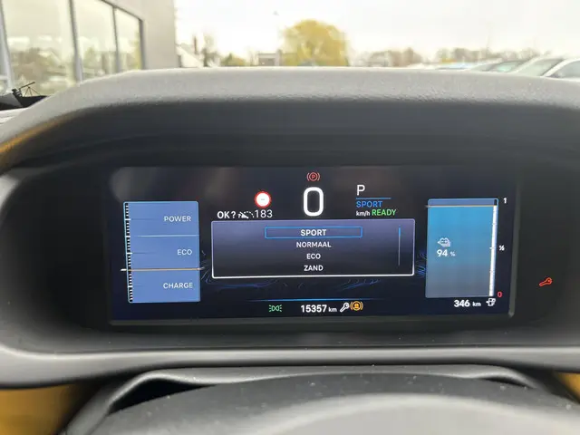 Jeep Avenger Summit 54 kWh 2023 Elektrisch 25