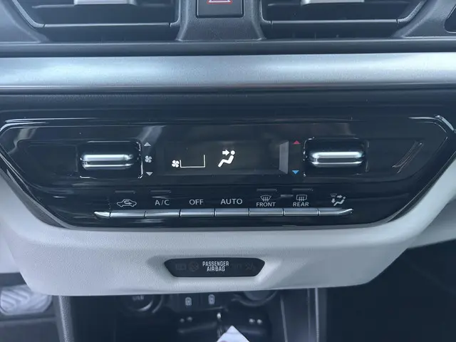 Suzuki Swift 1.2 Style Smart Hybrid 2025 Benzine 16