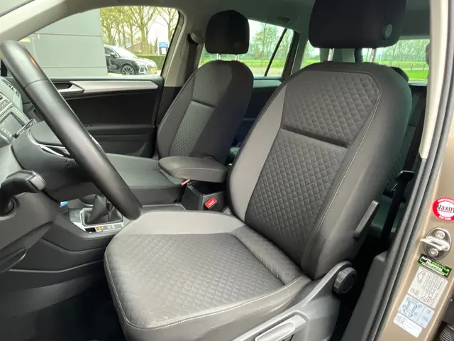 Volkswagen Tiguan 1.4 TSI Connected Series 2017 Benzine 9
