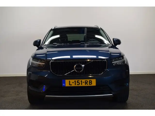 Volvo XC40 T2 130pk AUT8 Momentum BNS 2021 Benzine 19