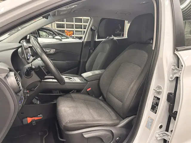 Hyundai Kona EV Comfort 64 kWh 2020 Elektrisch 27