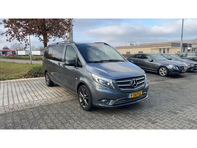 Mercedes-Benz Vito 119 CDI XL DC LED AUT. 2018 Diesel 4