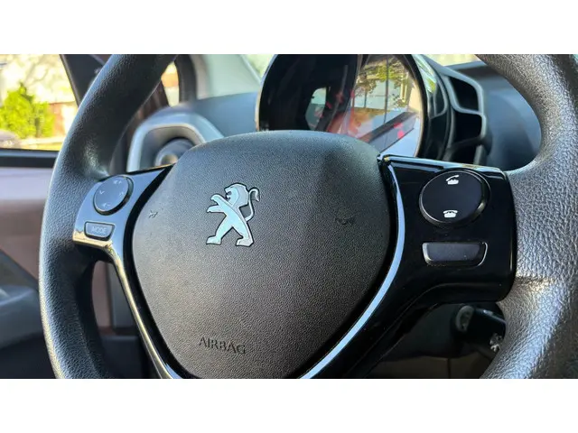 Peugeot 108 1.0 e-VTi Active 2015 Benzine 11